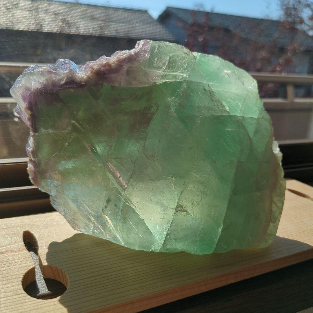 【年末特別セール60％OFF】大きなフローライト原石　パワーストーン　置物