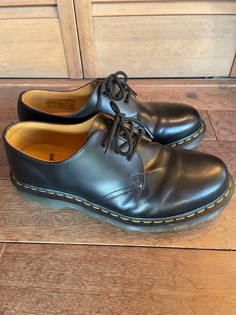 Dr. Martens ブラック 3ホールシューズ