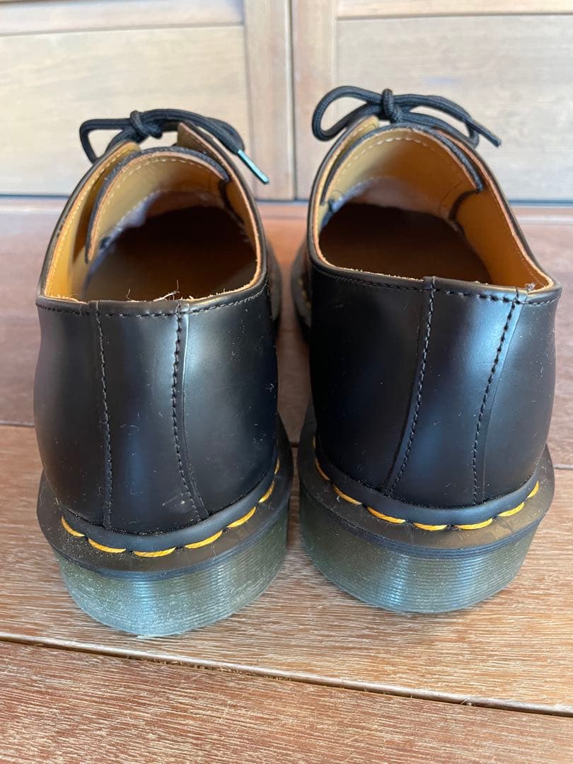 Dr. Martens ブラック 3ホールシューズ