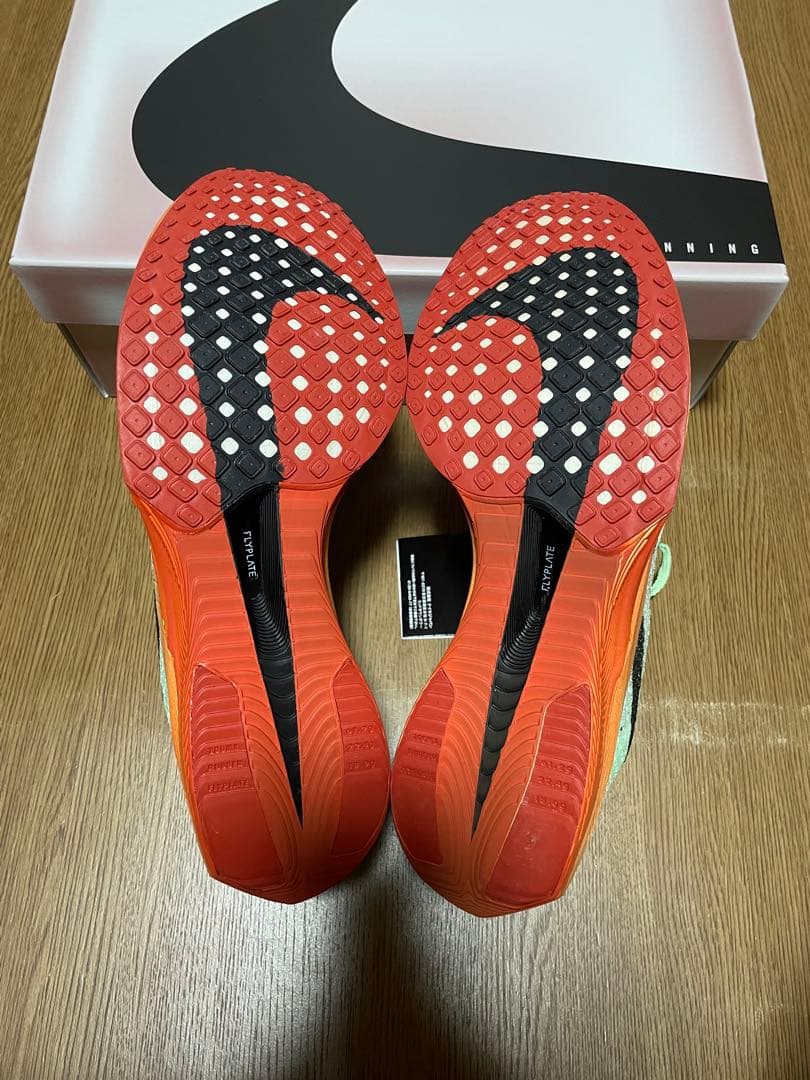 【新品未使用　28センチ　NIKEズームXヴェイパーフライ ネクスト%3