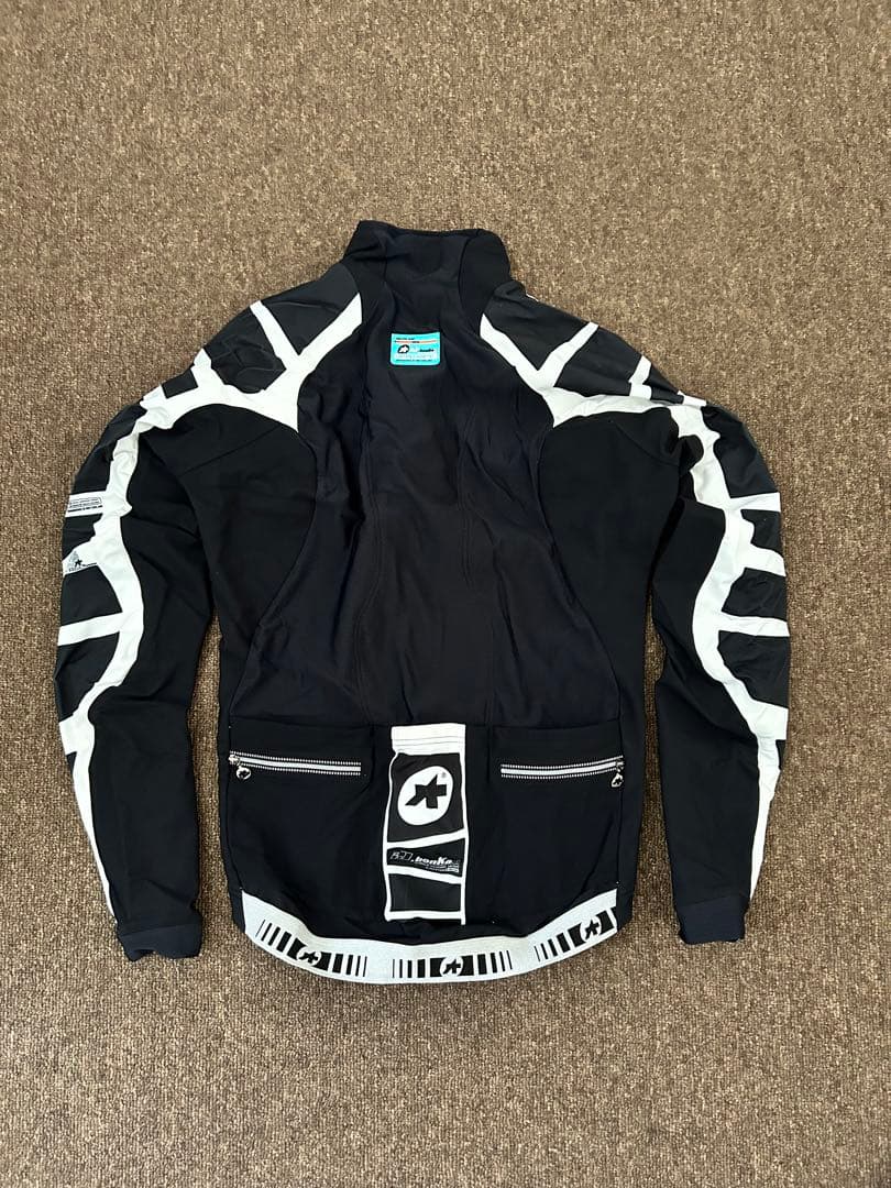ASSOS 冬用サイクルジャージ