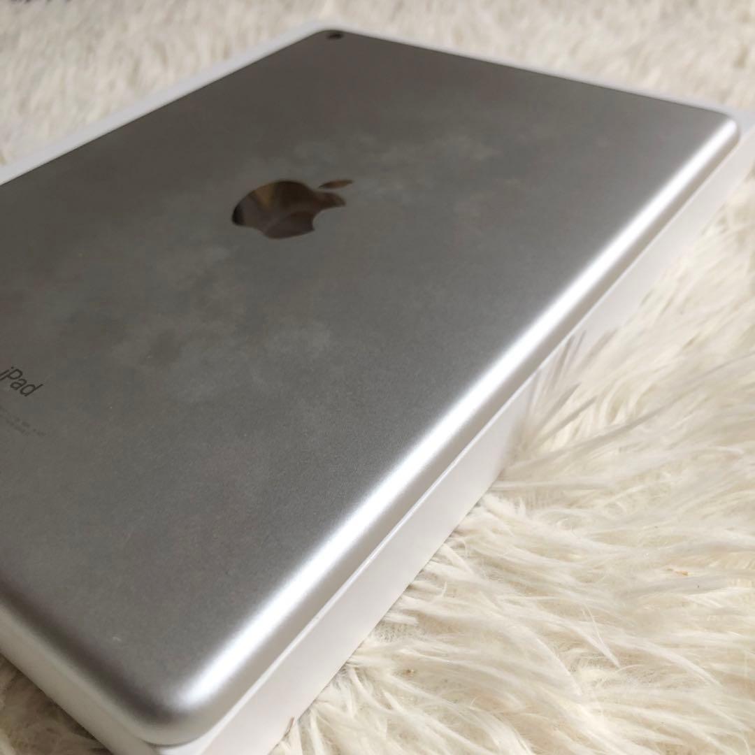 【完動品】iPad 第5世代 32GB 【すぐ発送】