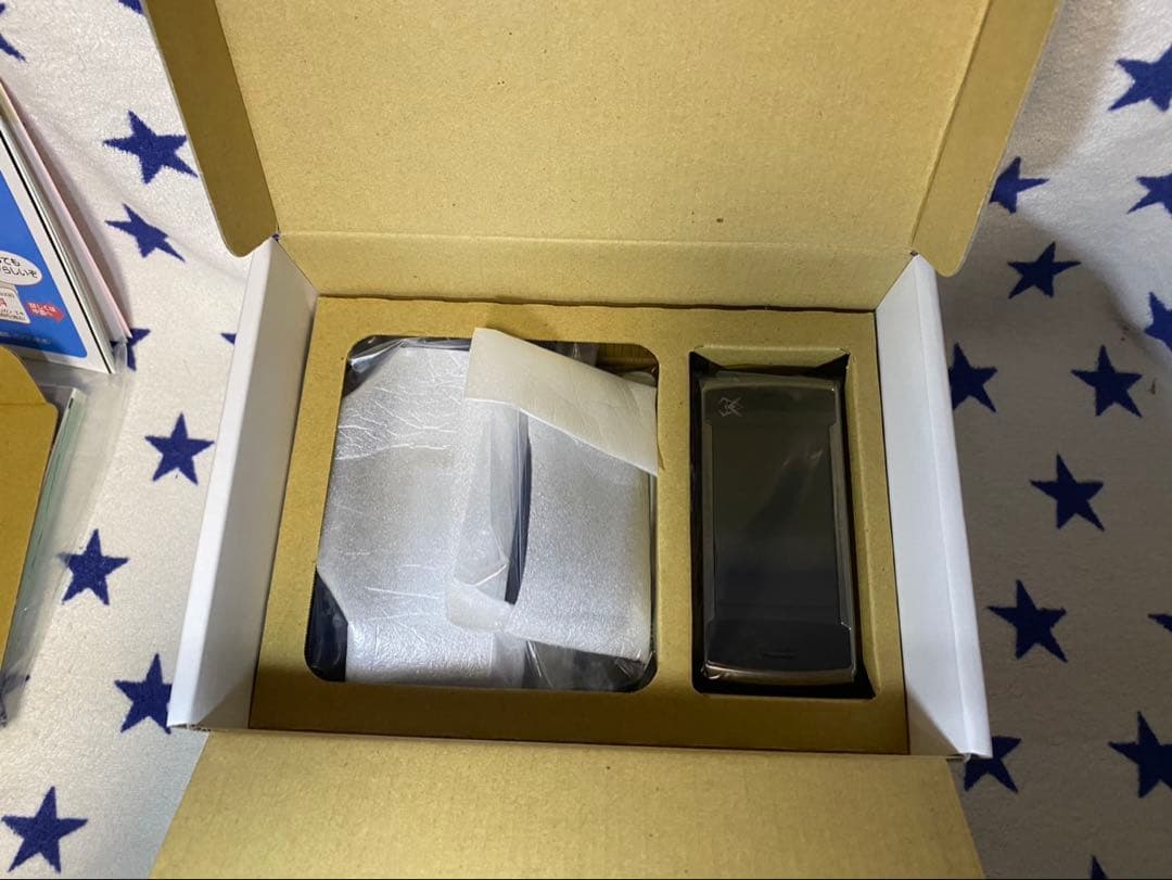 【動作確認済み】 Soft Bank 913SH シャア 携帯