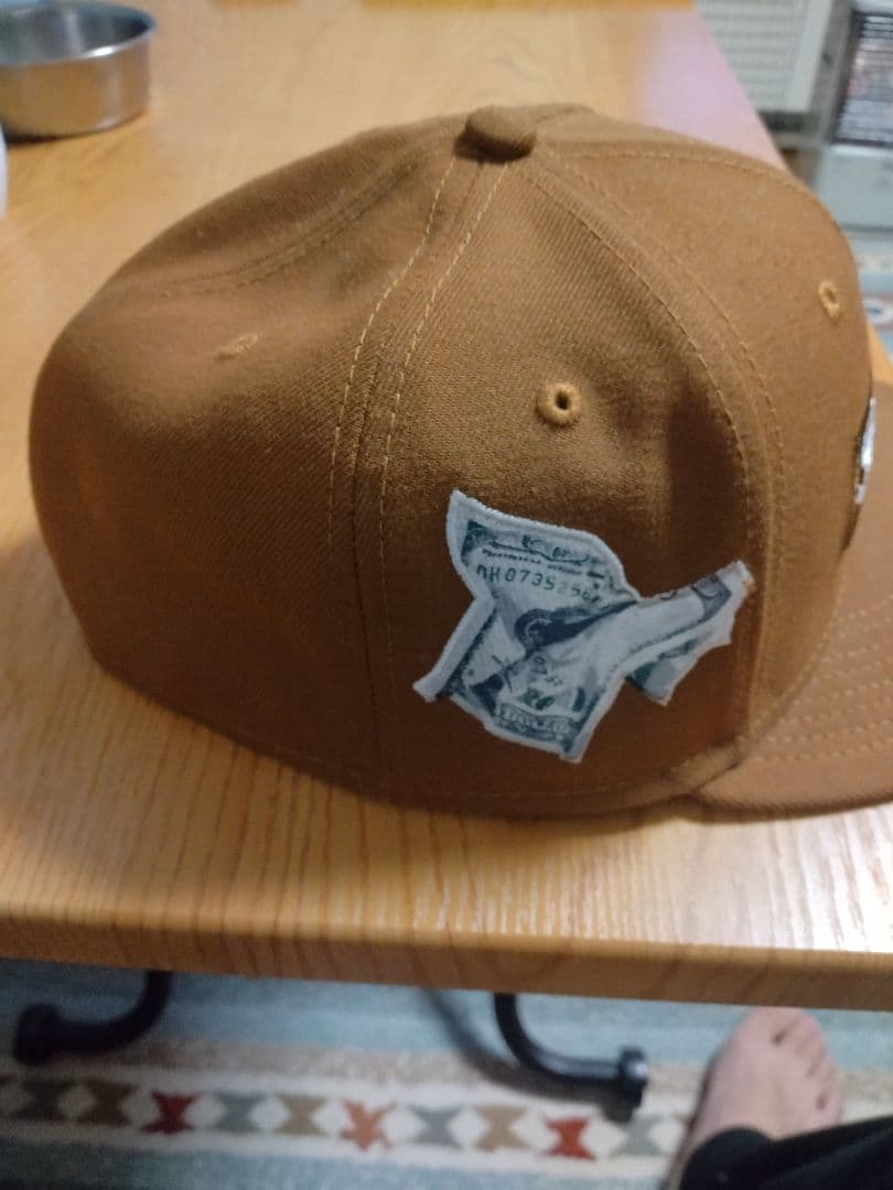 シュプリームNEWERAキャップ