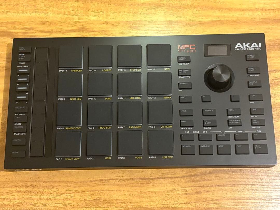 【美品】Akai Pro MPC Studio MKII
