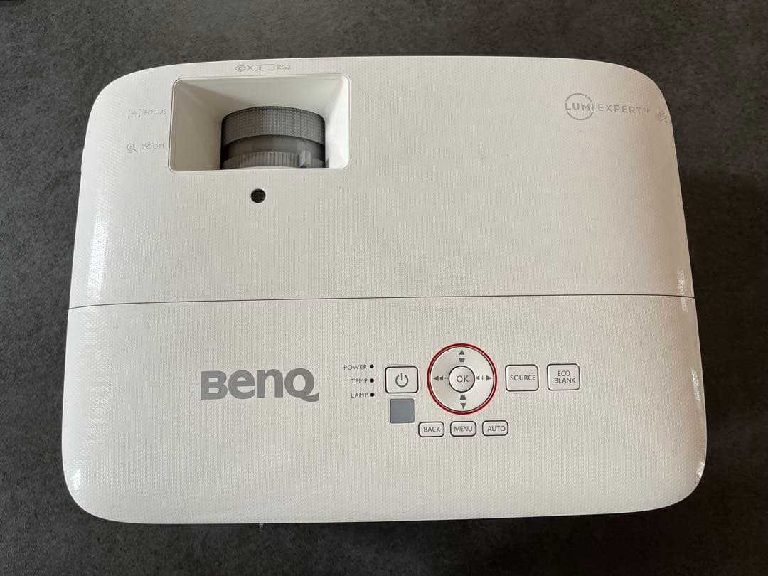 BenQ TH671ST プロジェクター 1080p ゲーミング対応 中古