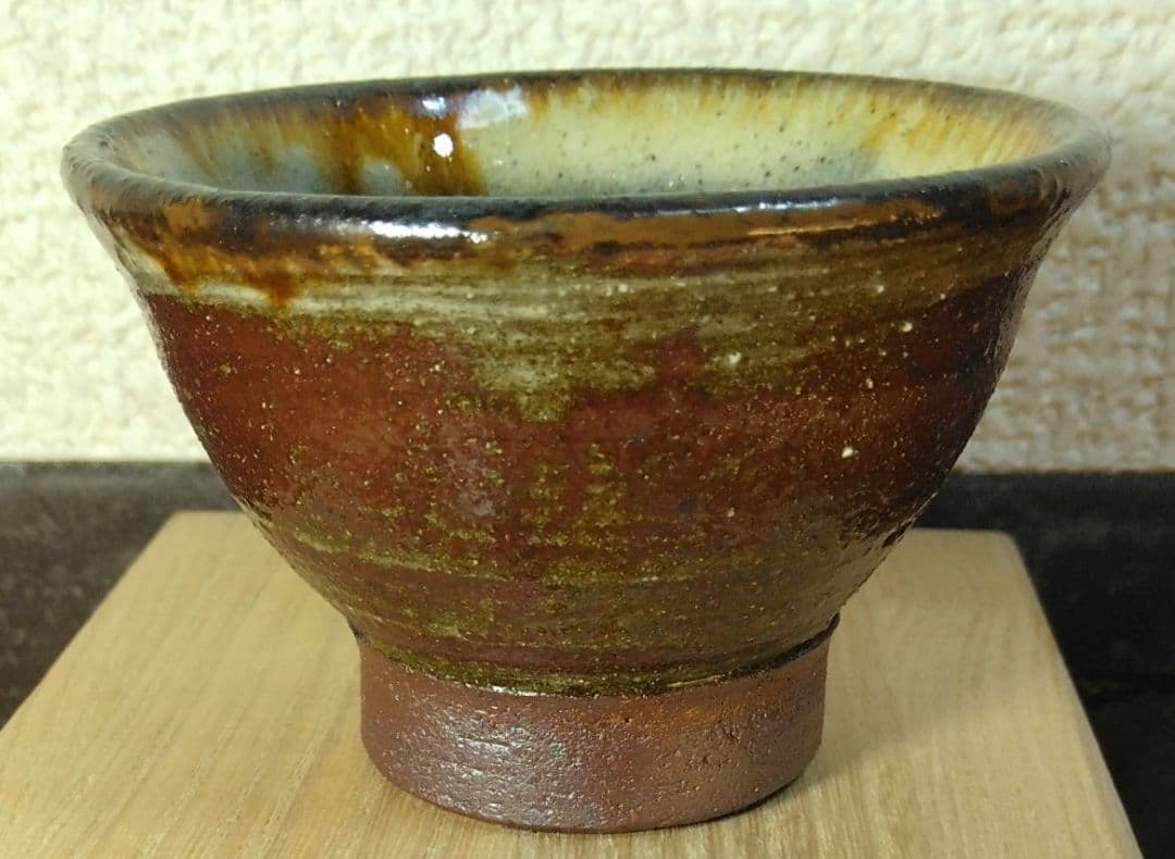 人間国宝 金城次郎 壷屋ぐい呑 栞 共箱 無傷 壷屋焼 やちむん 紐付箱 壺屋焼