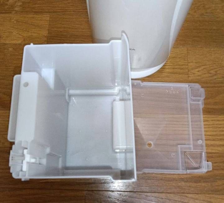 CORONA衣類乾燥除湿機 。 2022年製