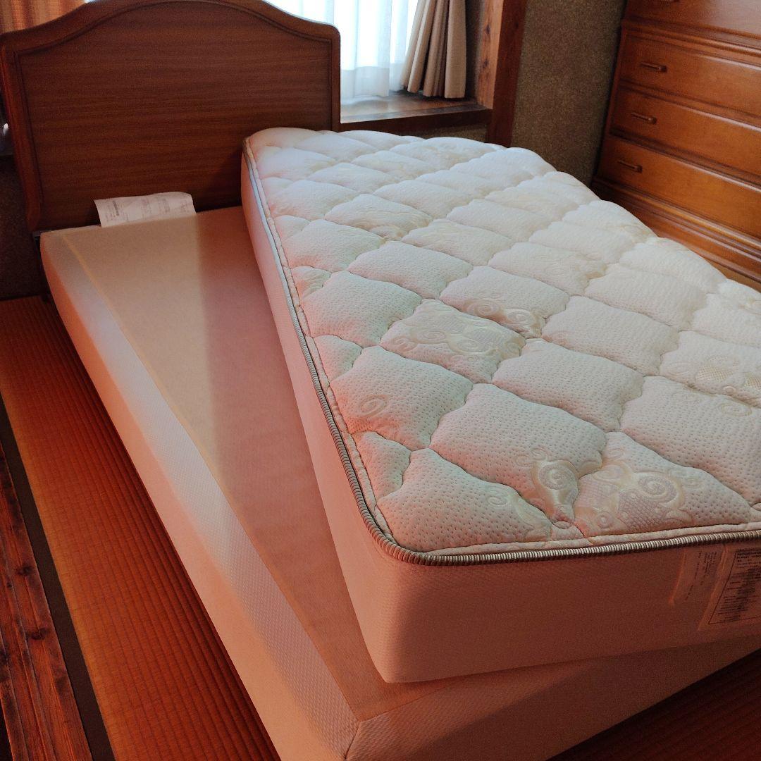 kINGSDOWN CROWN INPERIAL ベッド