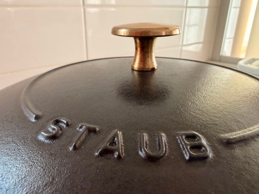 美品です⭐︎STAUB ラ・ココット de GOHAN⭐︎Lサイズ（炊飯用） 黒