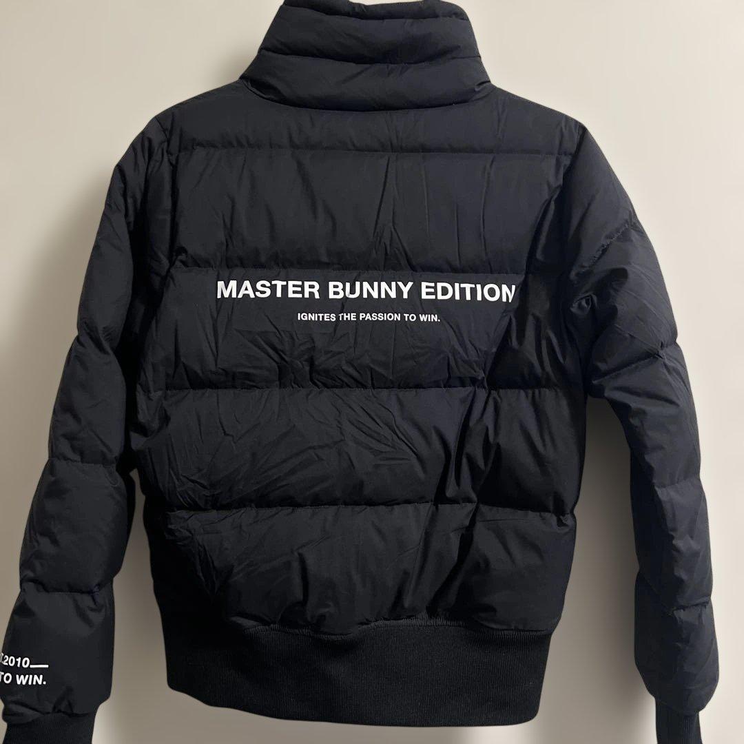 MASTER BUNNY EDITION ブラックダウンジャケット