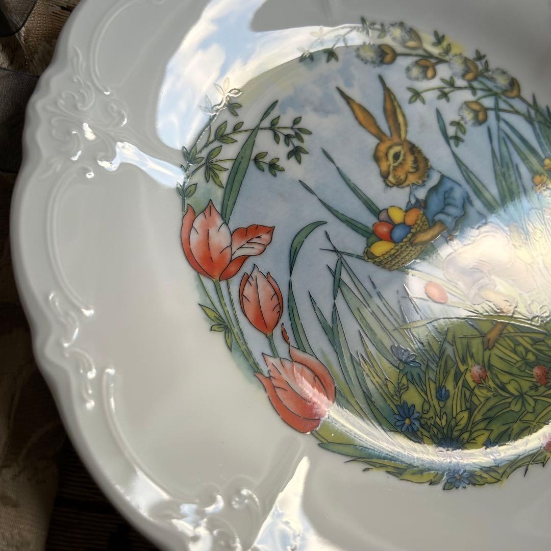 HUTSCHENREUTHER ドイツが彩るイースターバニーと花の祝福プレート