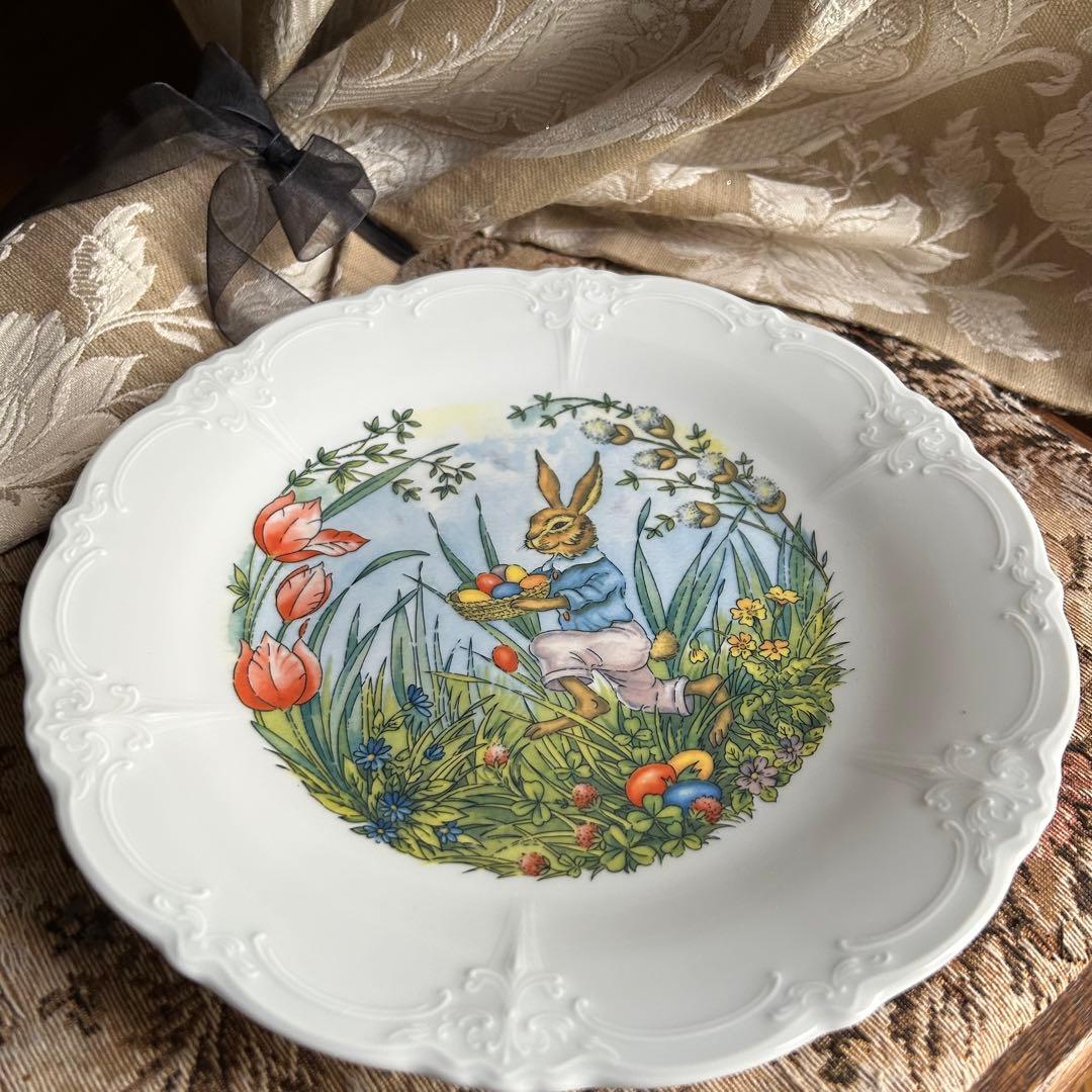 HUTSCHENREUTHER ドイツが彩るイースターバニーと花の祝福プレート
