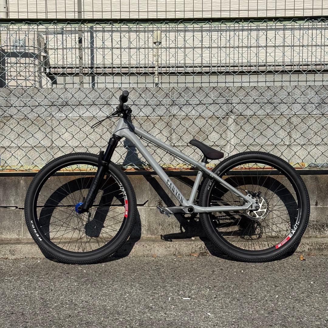 CANYON Stitched360Pro ダートジャンプ ChrisKing