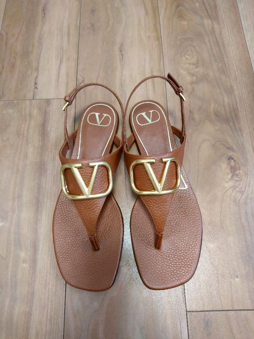 新品 未使用 VALENTINO GARAVANI レザー サンダル イタリア製