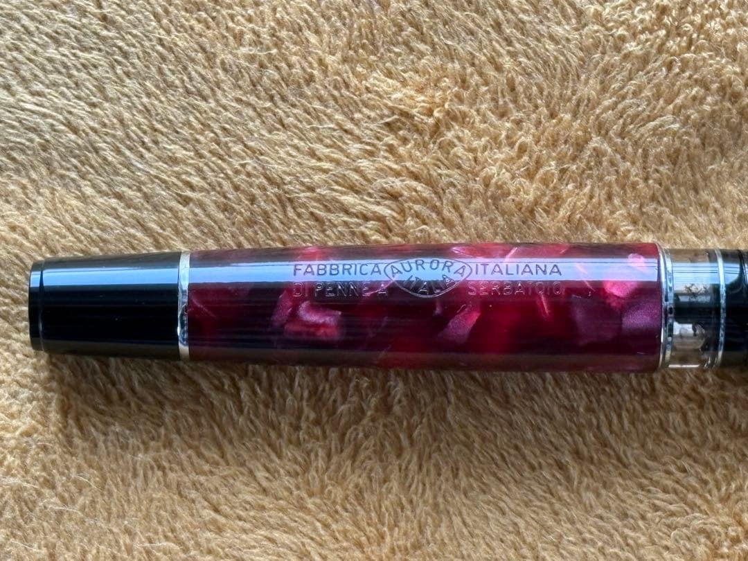 AURORA　アウロラ　オプティマ　万年筆 14K M　バーガンディ