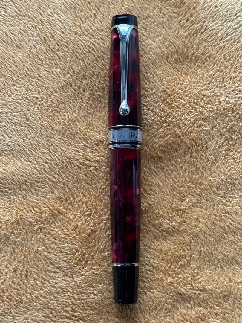 AURORA　アウロラ　オプティマ　万年筆 14K M　バーガンディ