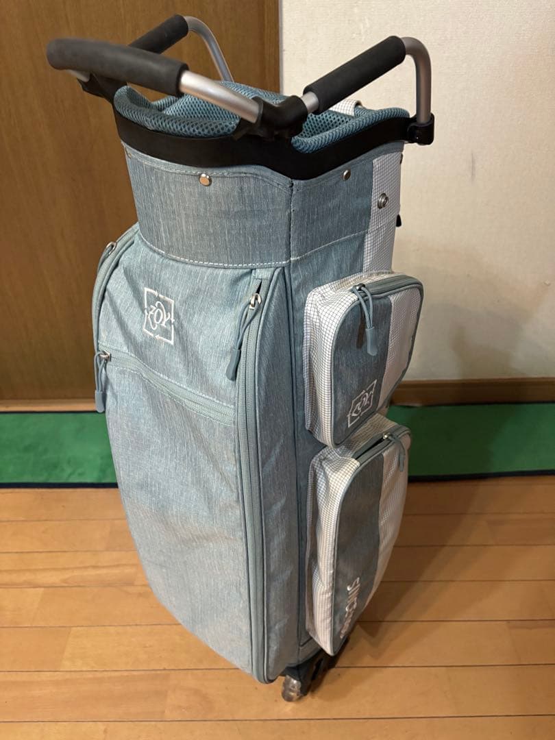 ZOY キャスター付き UNISEX R-PET キャディバッグ フード無