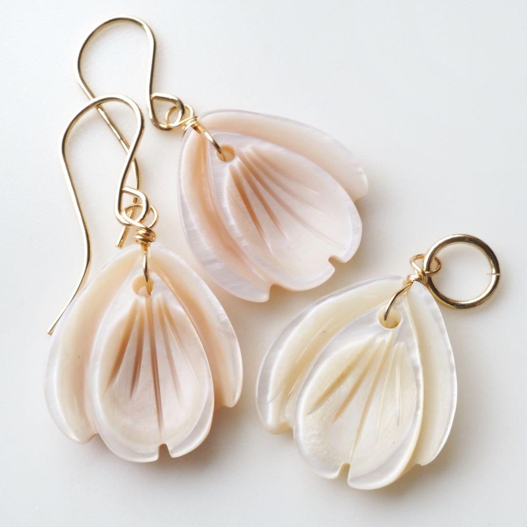 【blue.ks】 クィーンコンクシェルの花弁ネックレストップ