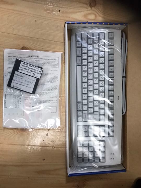 nkitaレア　NEC PC-98配列 純正USBキーボード 新品未開封
