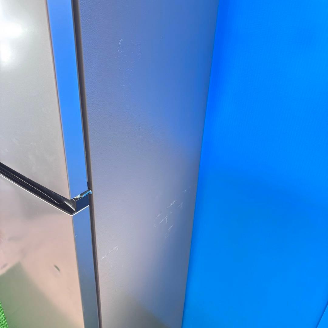 731 中型冷蔵庫　2024年製　小型　一人暮らし　右開き　2ドア　1〜2人向け