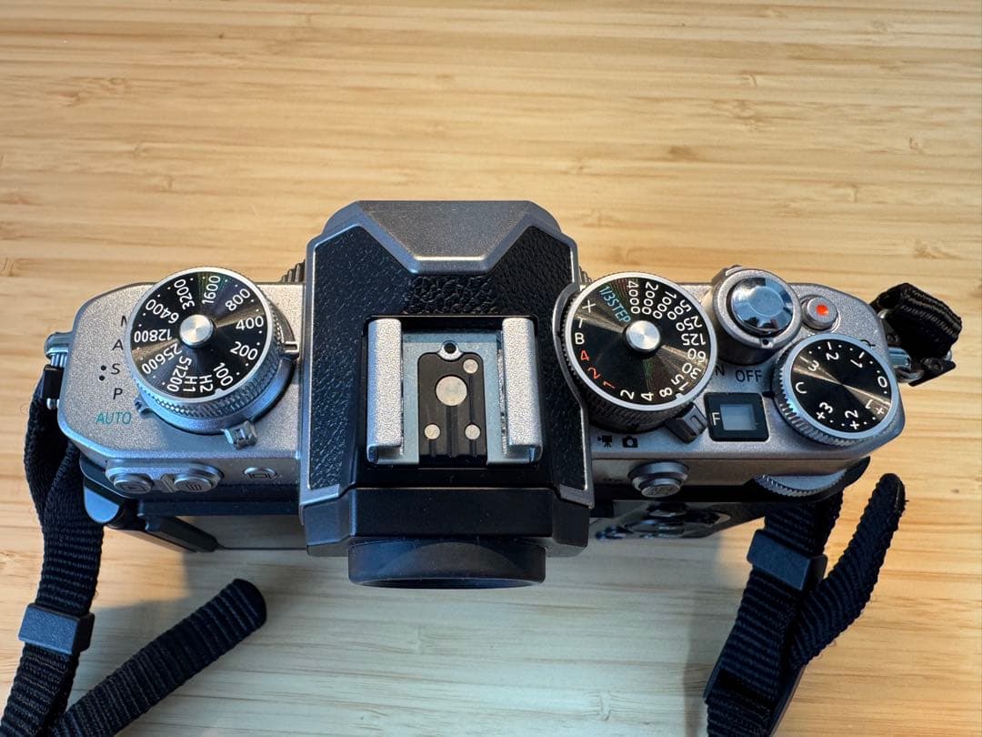 NikonZfcミラーレスカメラ（16-50レンズキット、レンズプロテクション付