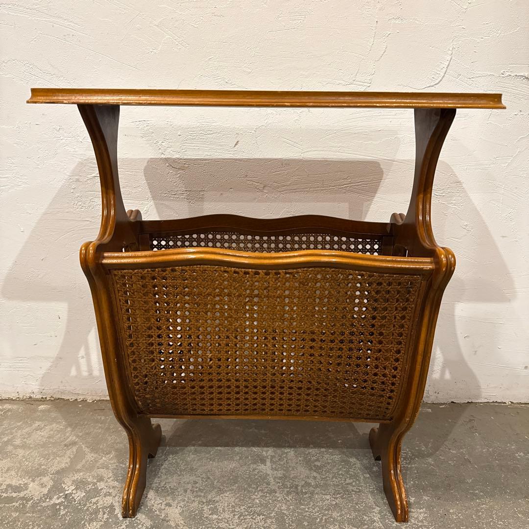 ヴィンテージ　木製サイドテーブル　マガジンラック付き