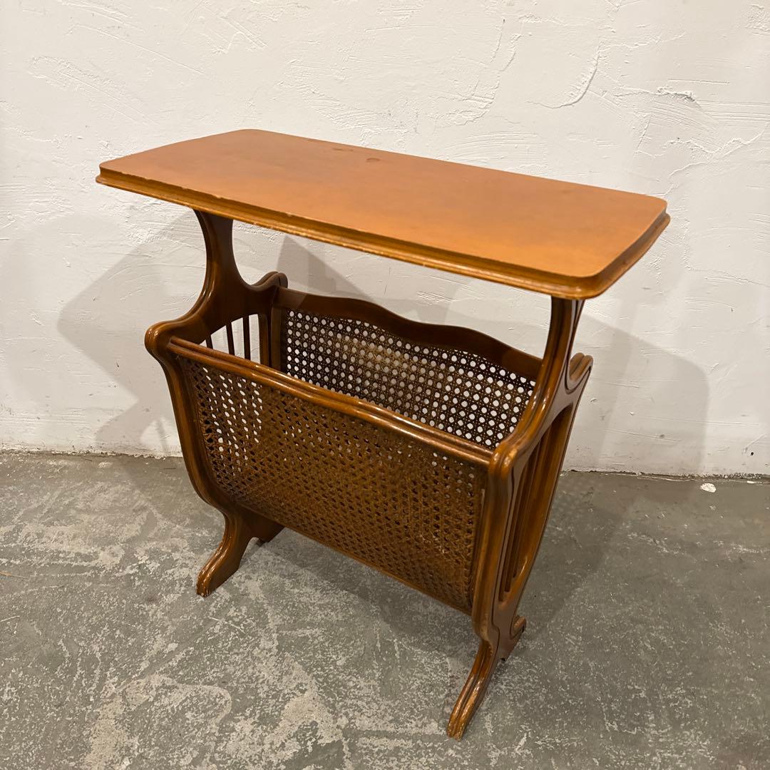 ヴィンテージ　木製サイドテーブル　マガジンラック付き