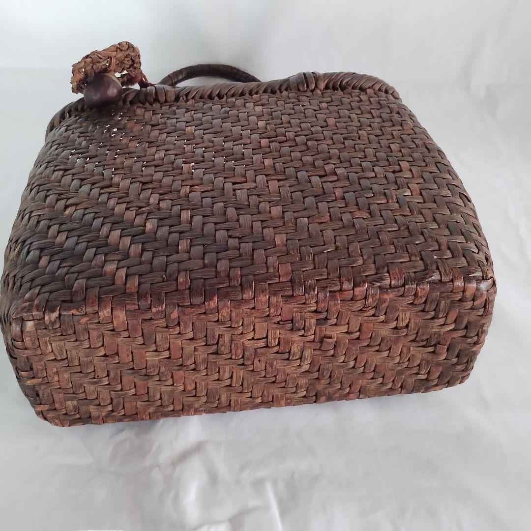 お値下げ最終　美品　国産　山葡萄蔓バック