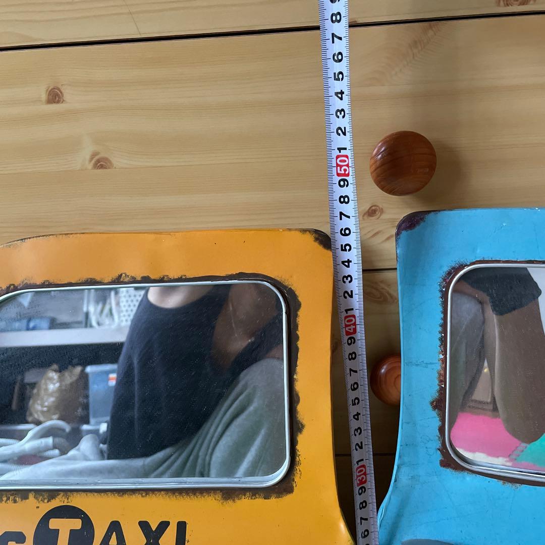 鏡　　NYCタクシー デザイン