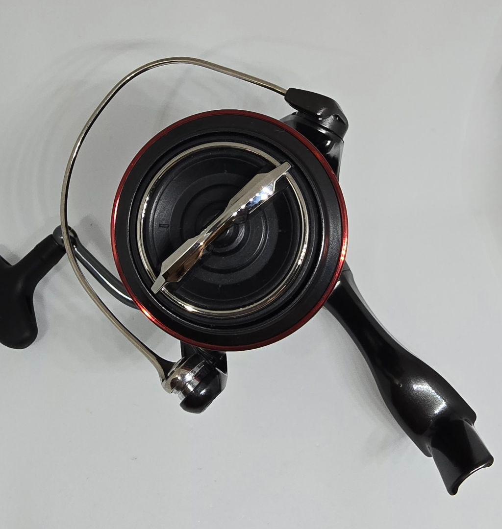 SHIMANO 20ヴァンフォード4000MHGスピニングリール黒/赤