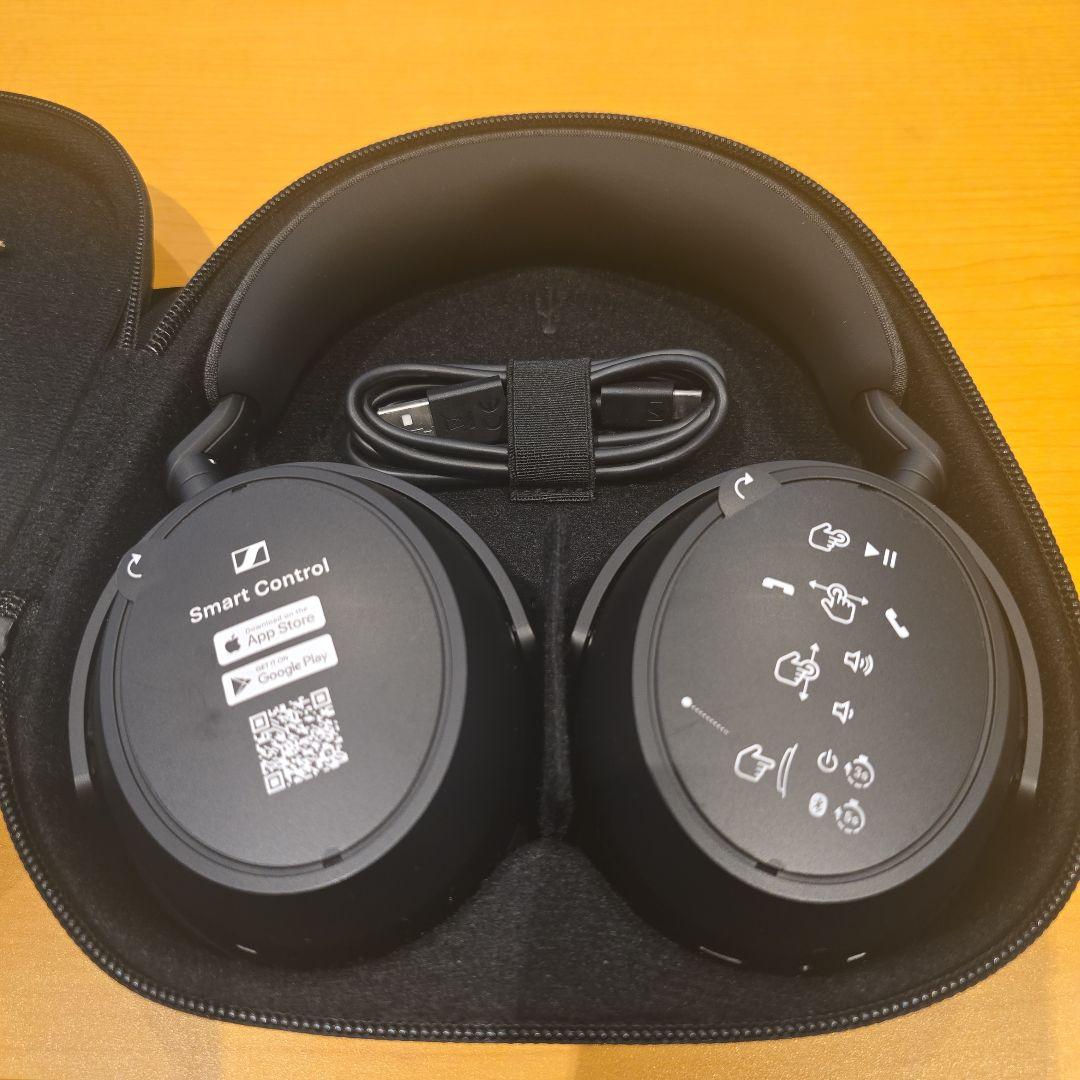 SENNHEISER MOMENTUM 4 ヘッドホン