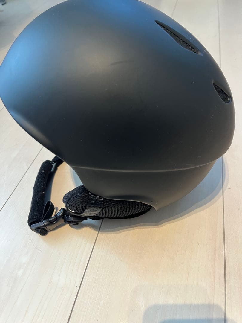 ムカ　Burton anon. マットブラック ヘルメット M