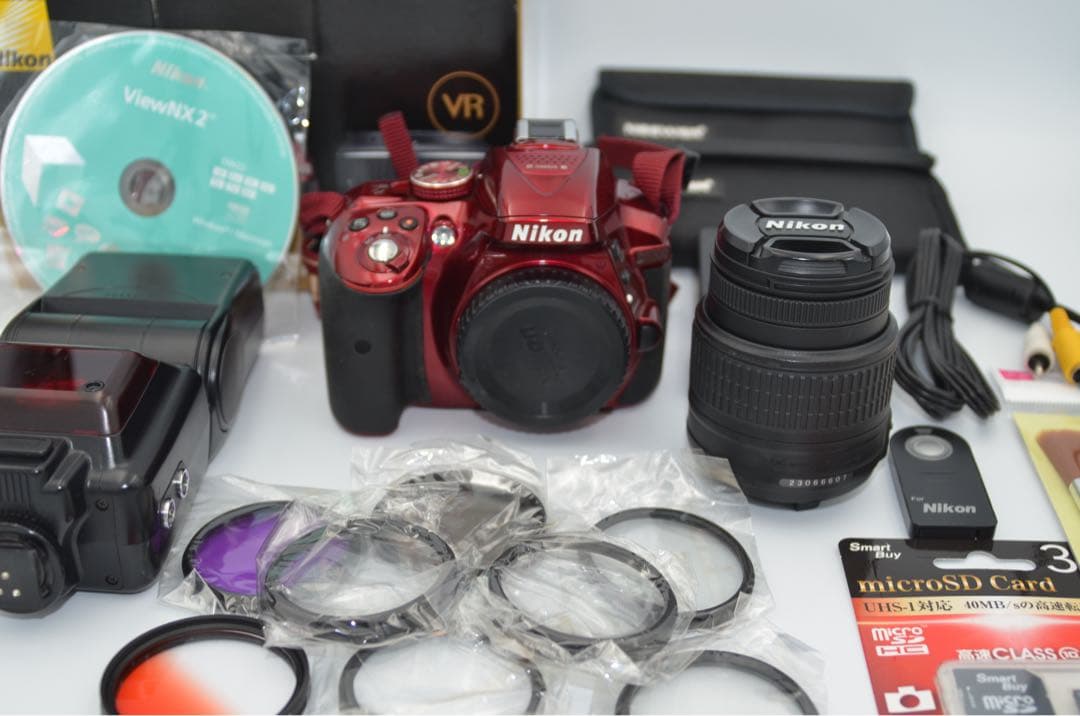Nikon D5300 レッド ストロボ付き