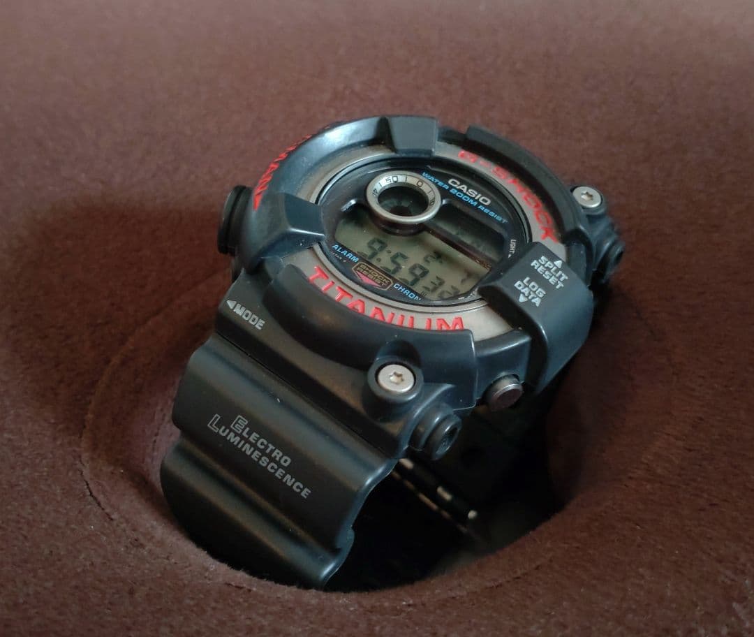 RY様　カシオ　G-SHOCK DW-8200-1A　フロッグマン　チタニウム