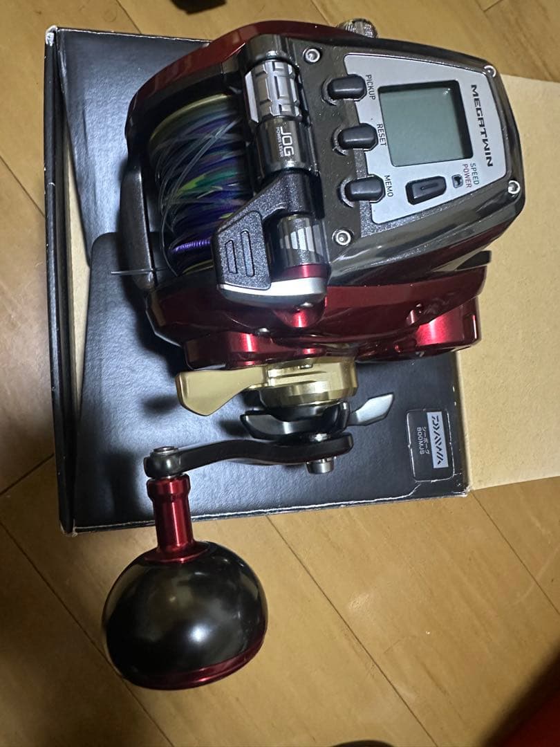 ダイワ SEABORG800MJS電動リール レッド