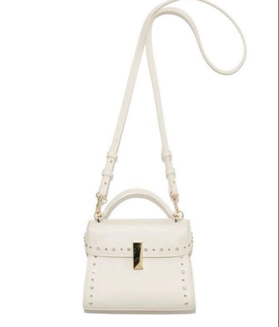 新品　セルフォード　ビジュースタッズポシェット　バッグ　ホワイト