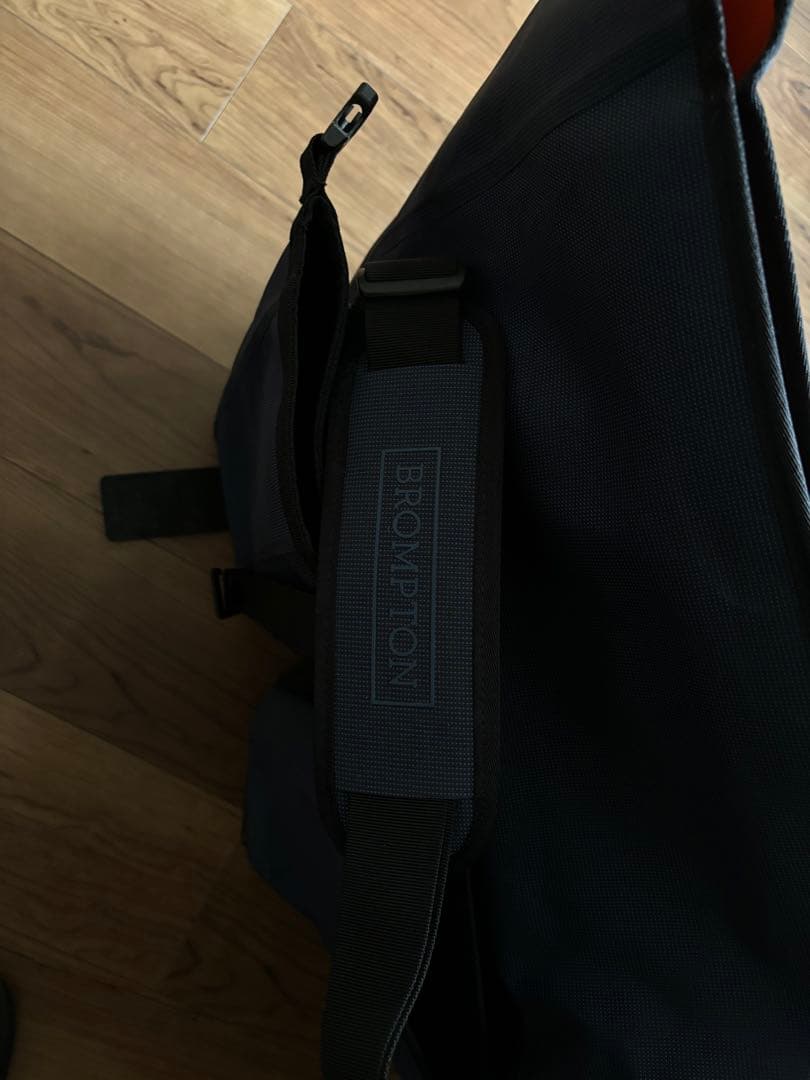 ブロンプトン フロントバッグ ロールトップ 25L ネイビー