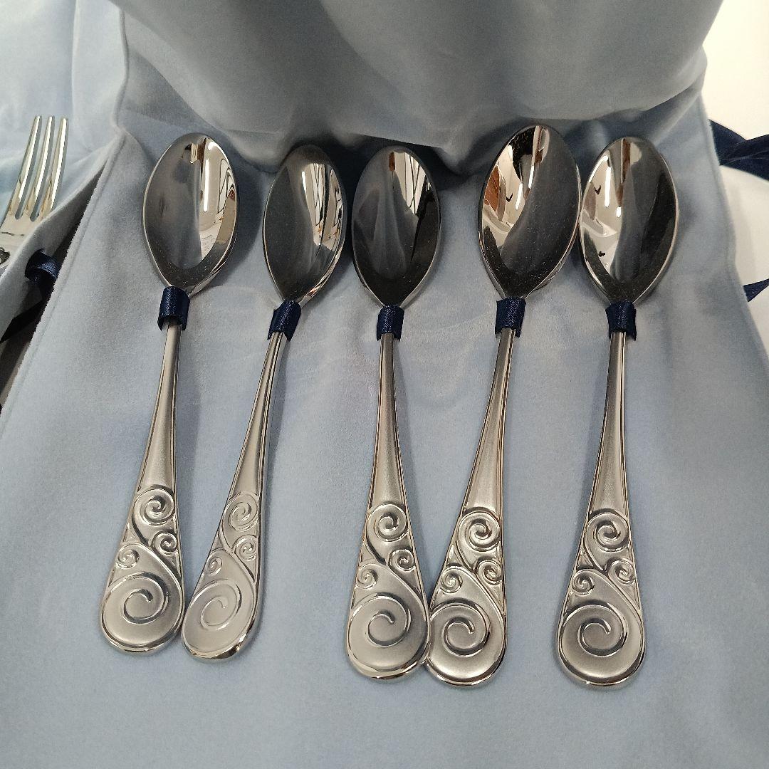 新品未使用　ウェッジウッド　スワルタイニー　スプーン　フォーク　セット