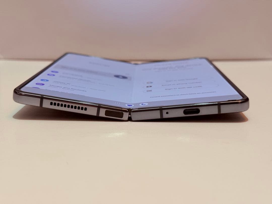 Galaxy Z Fold4 512GB SIMフリー 難あり 米国版