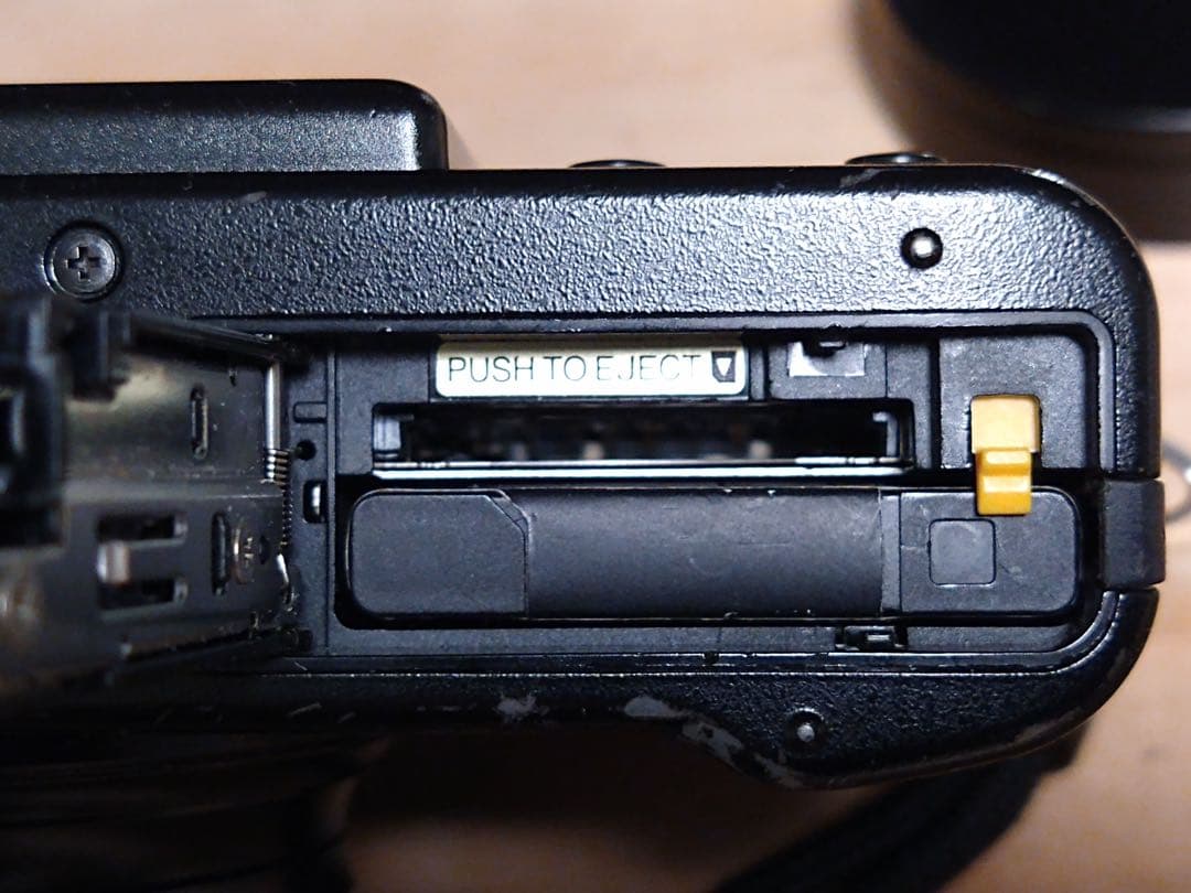 FUJIFILM X10 バッテリー3個付き　美品