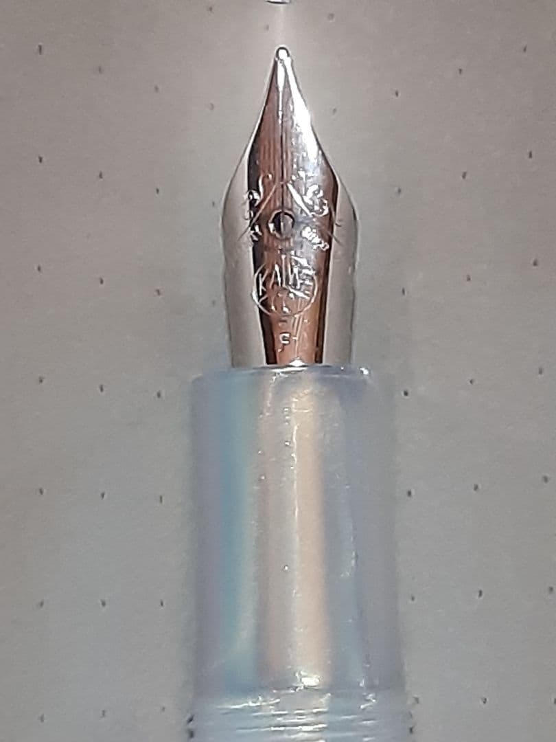 カヴェコ　万年筆　イリディセントパール　F