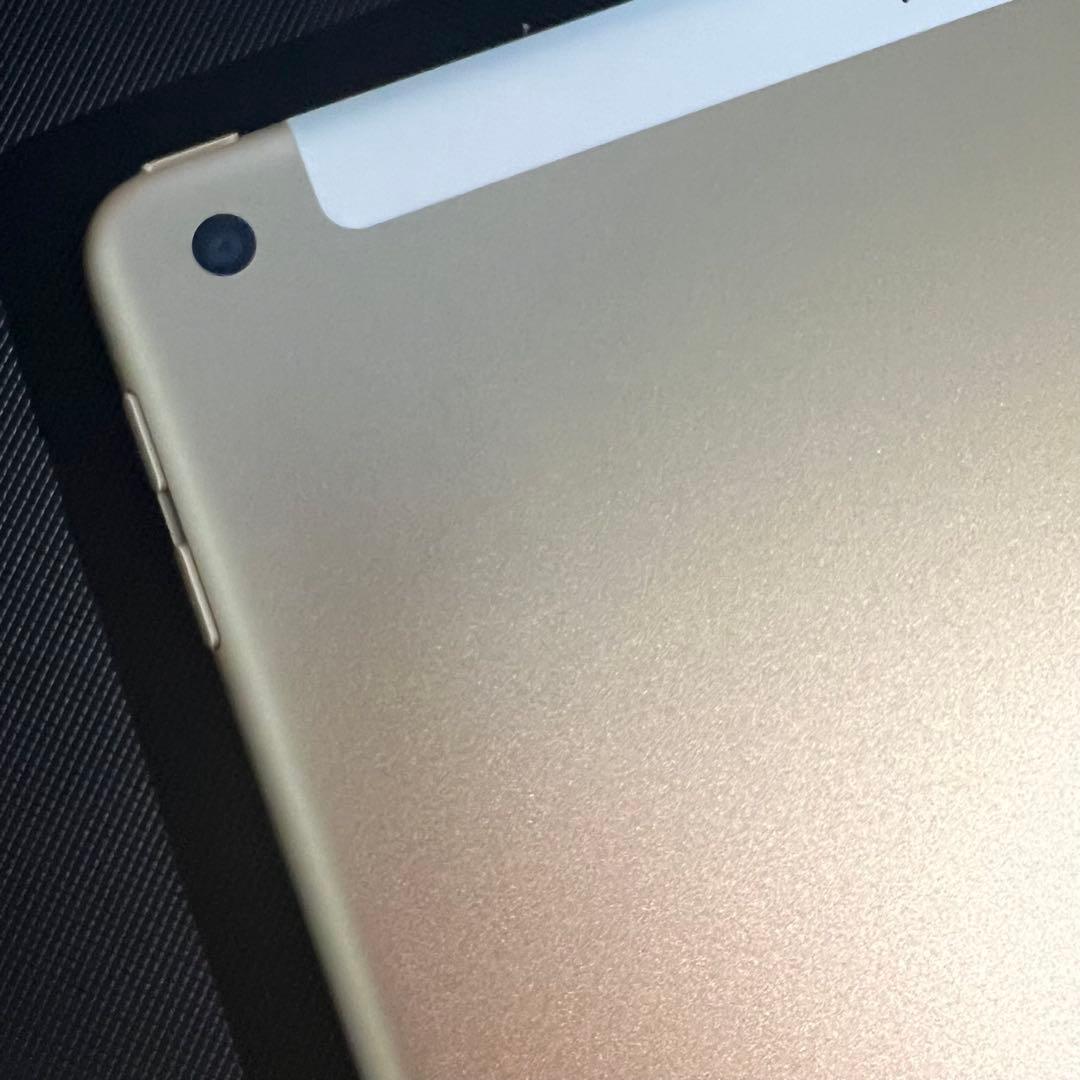 【美品】iPad 第5世代 128GB Wifi+Cellular版 ゴールド
