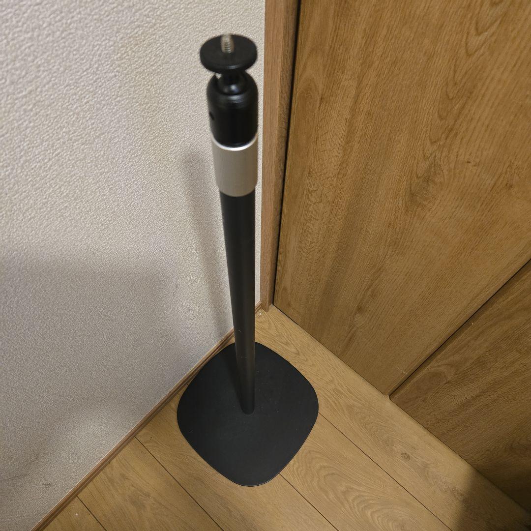 XGIMI Horizon Pro 4Kプロジェクター　脚付き