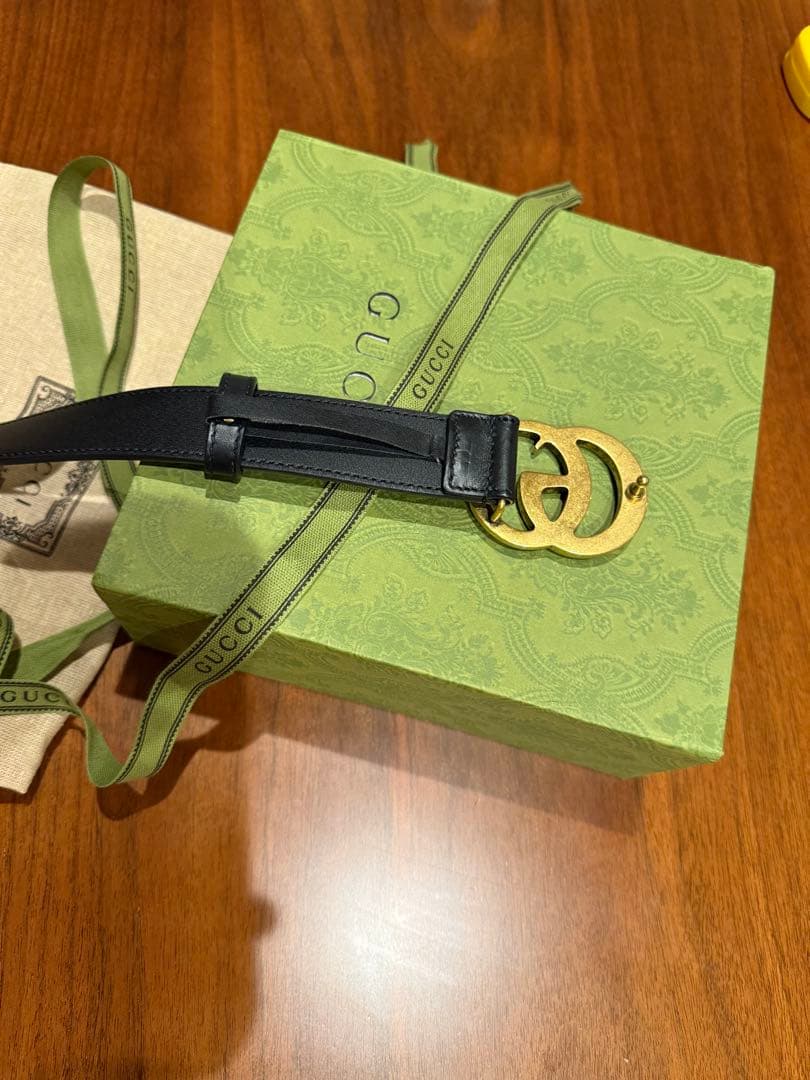 【極美品・箱付き】【国内正規品】GUCCI ブラック GGバックル ベルト