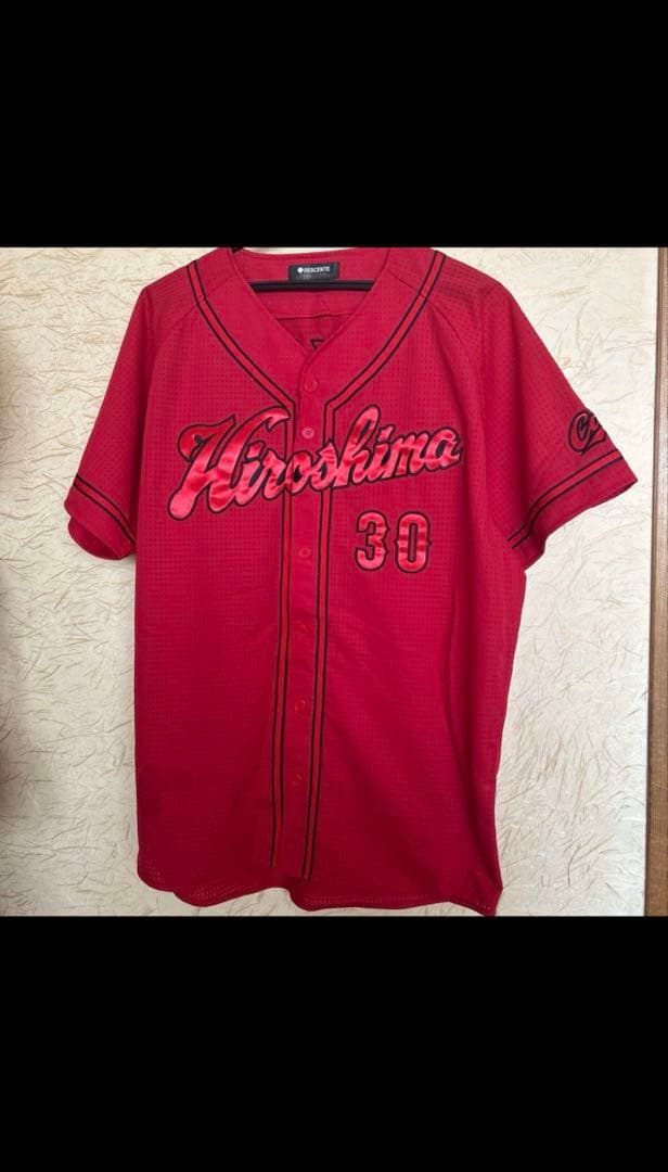 広島カープ　滝田一希サイン入りユニフォーム