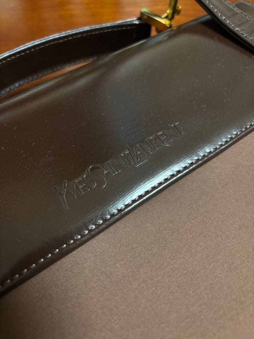 Yves Saint Laurent ブラウンショルダーバッグ新品未使用品