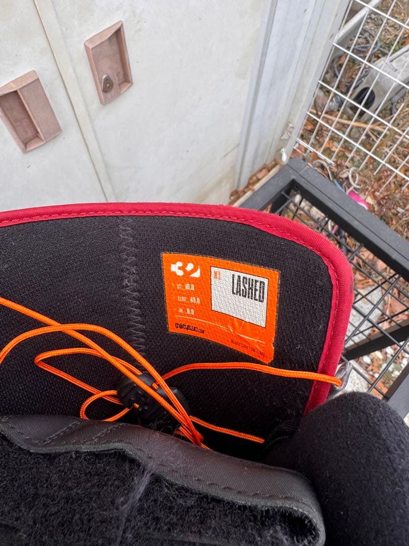 【THIRTYTWO LASHED スノーボードブーツ】