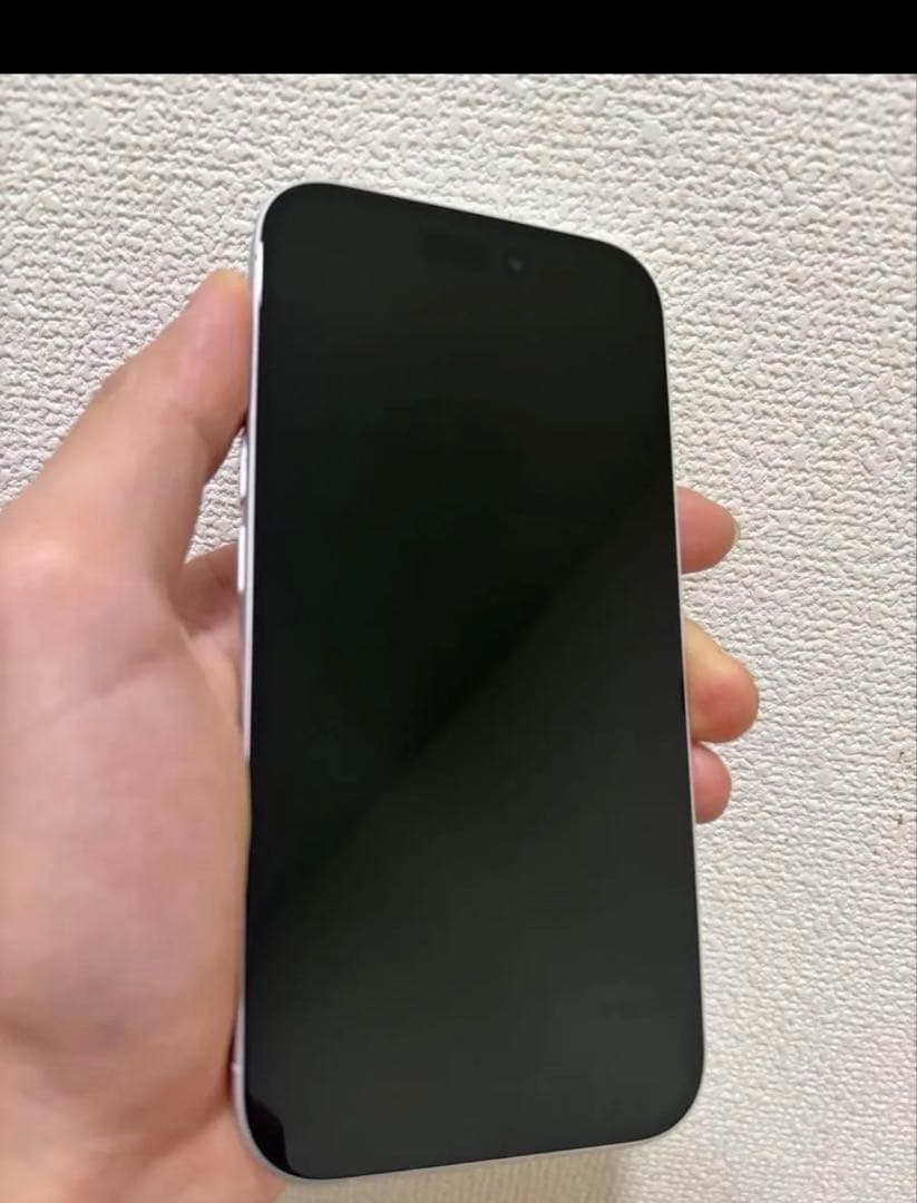 iPhone 16 256GBホワイト 海外版95% Esim機能ない