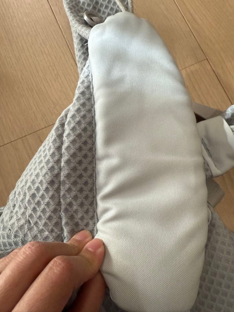 ふぅ様エルゴ　オムニブリーズ　抱っこ紐　パールグレー